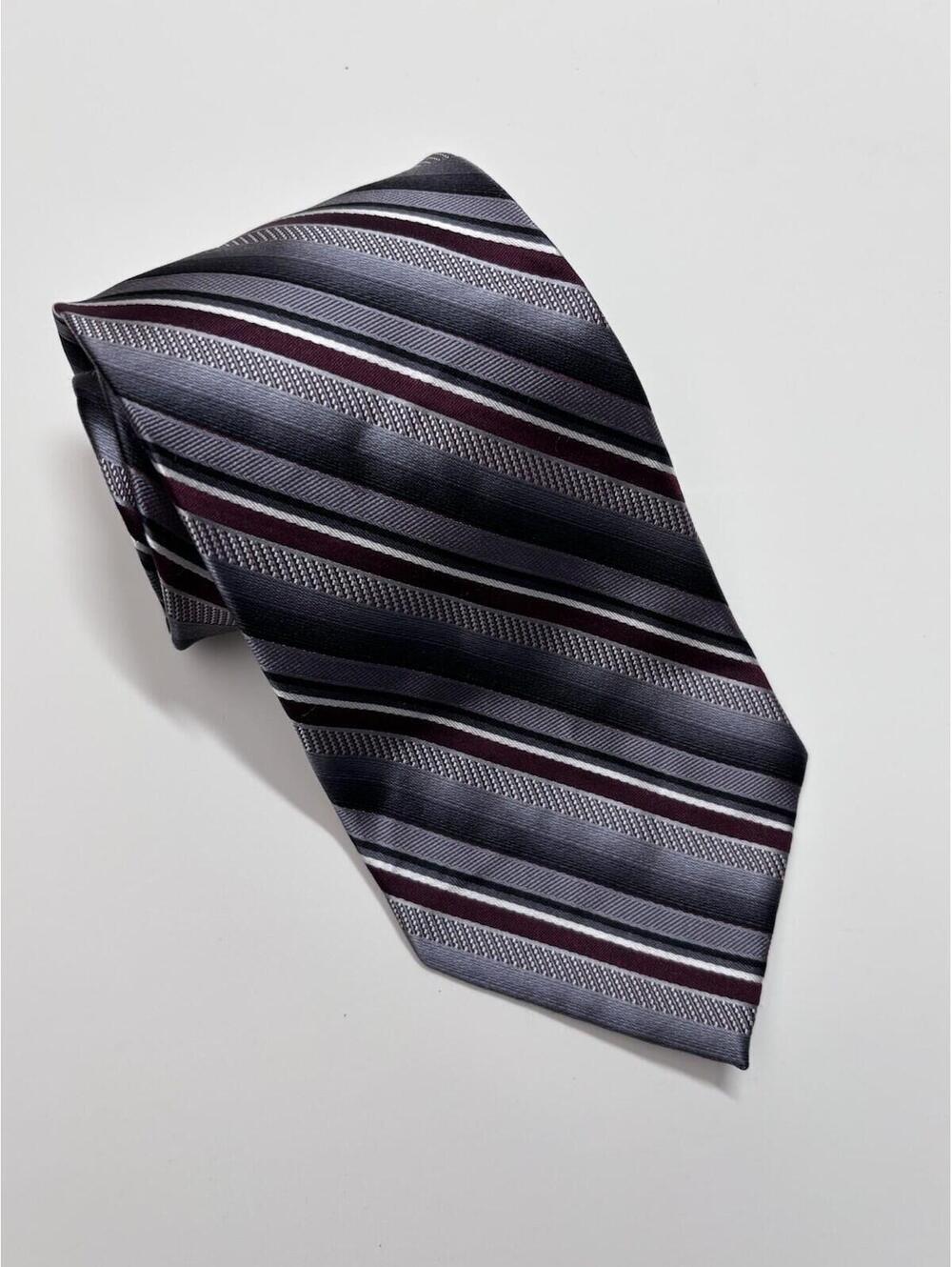 Pronto Uomo Men's 100% Silk Tie